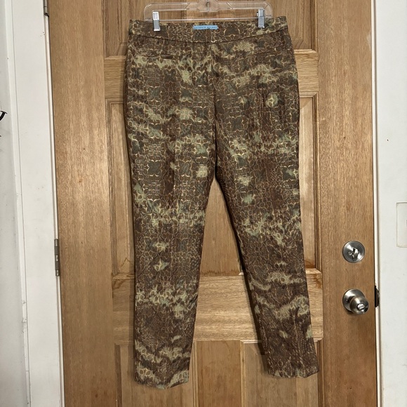 ANTONIO MELANI Pants - Antonio Melani Women’s dress pants geometric print size 10